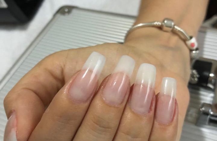 Unhas de gel durante a gravidez